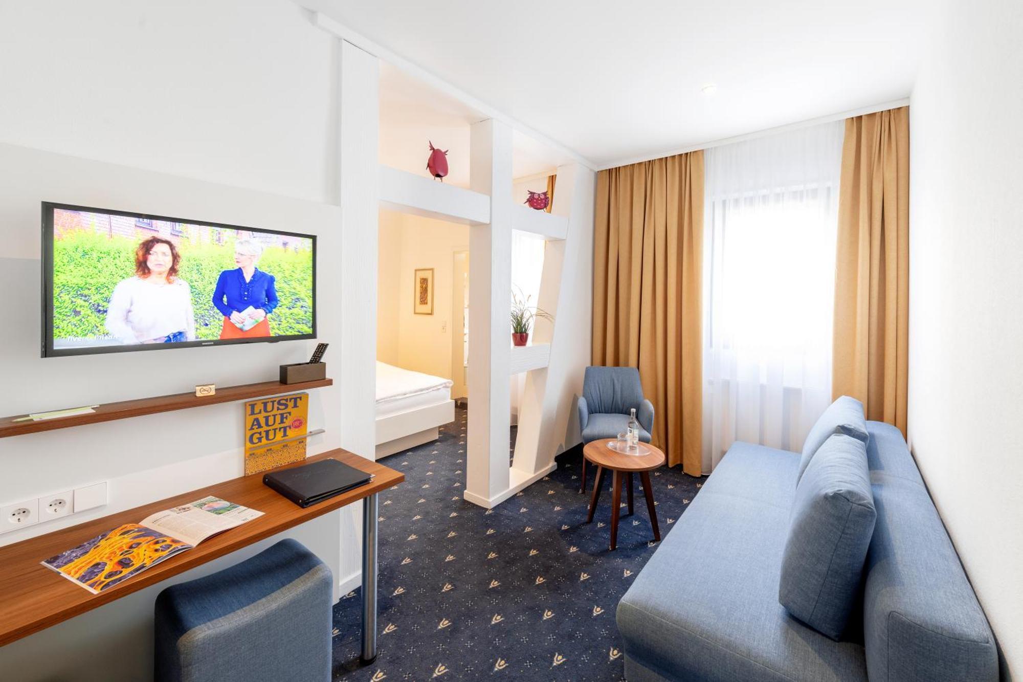 Hotel Adler Post Schwetzingen Bagian luar foto